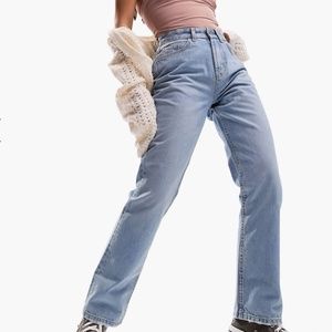Petite Mid Rise 90's Straight Leg Jeans